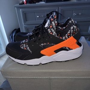 Nike Huarache just do it